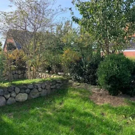 Loft-2-gemuetliches-kaminloft-mit-kleinem-garten